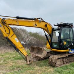 JCB JS130LC