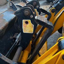 JCB 4CX