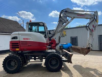 Takeuchi TB295W