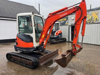 Kubota U25-3